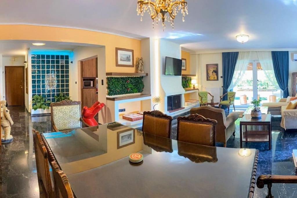 Sarakin'S Mansion Luxury Retreat Atenas Exterior foto